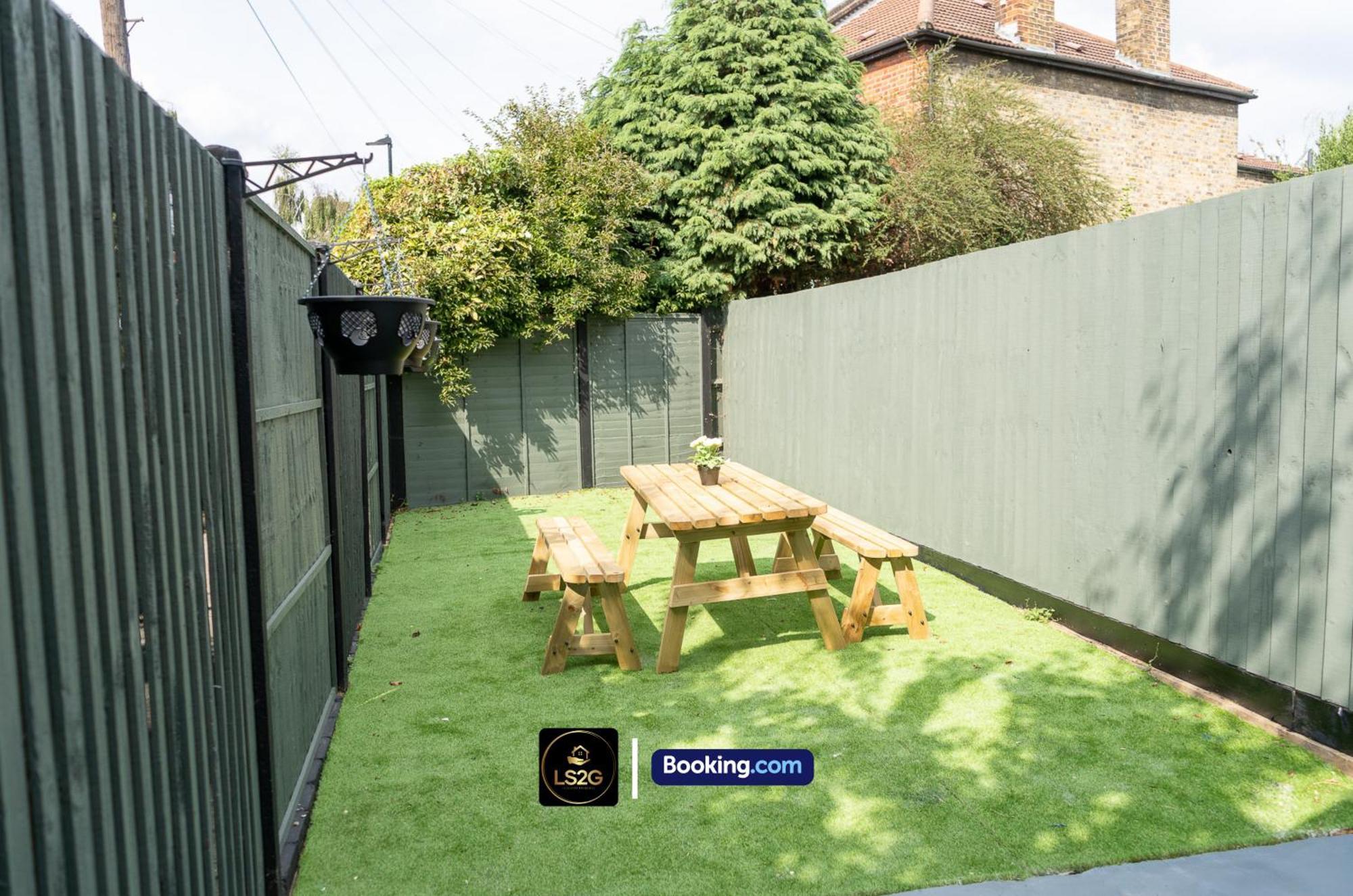 Stunning House By Ls2G Short Lets & Serviced Accommodation Greater London With Free Wifi Dış mekan fotoğraf