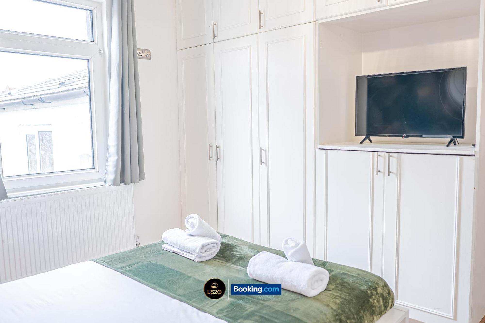 Stunning House By Ls2G Short Lets & Serviced Accommodation Greater London With Free Wifi Dış mekan fotoğraf