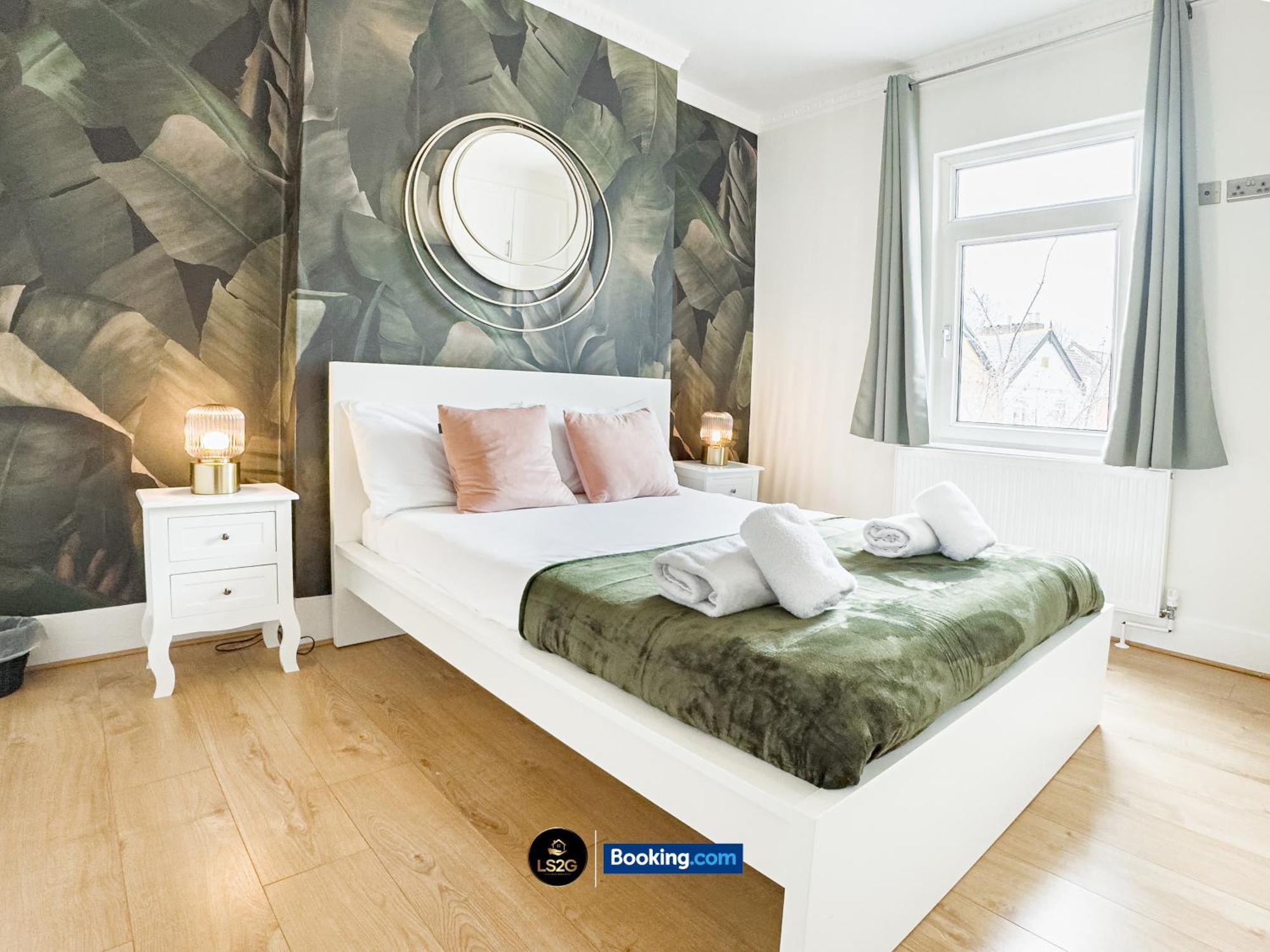 Stunning House By Ls2G Short Lets & Serviced Accommodation Greater London With Free Wifi Dış mekan fotoğraf