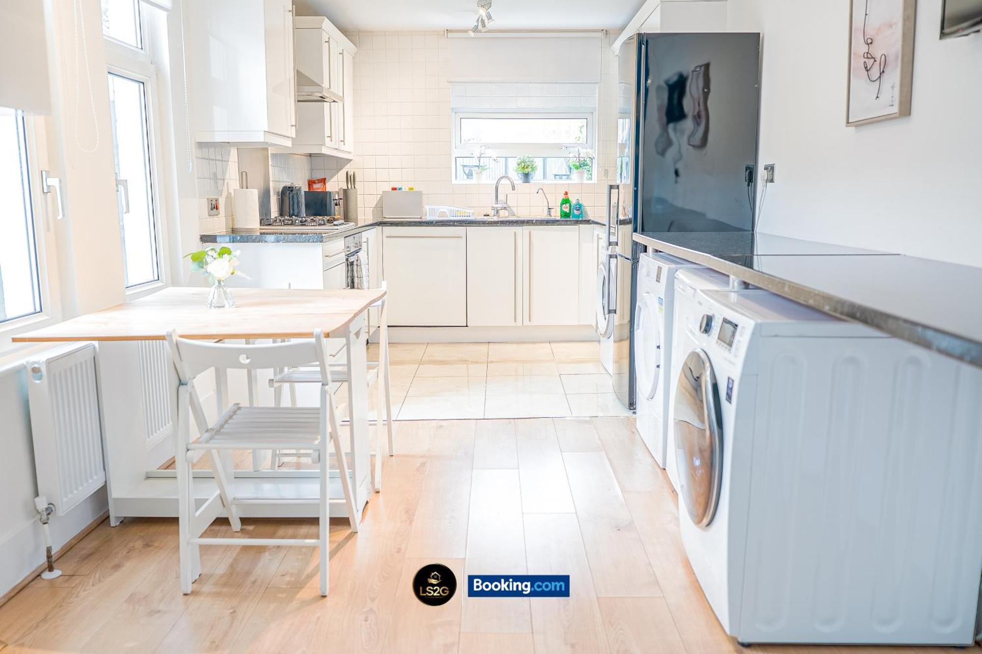 Stunning House By Ls2G Short Lets & Serviced Accommodation Greater London With Free Wifi Dış mekan fotoğraf