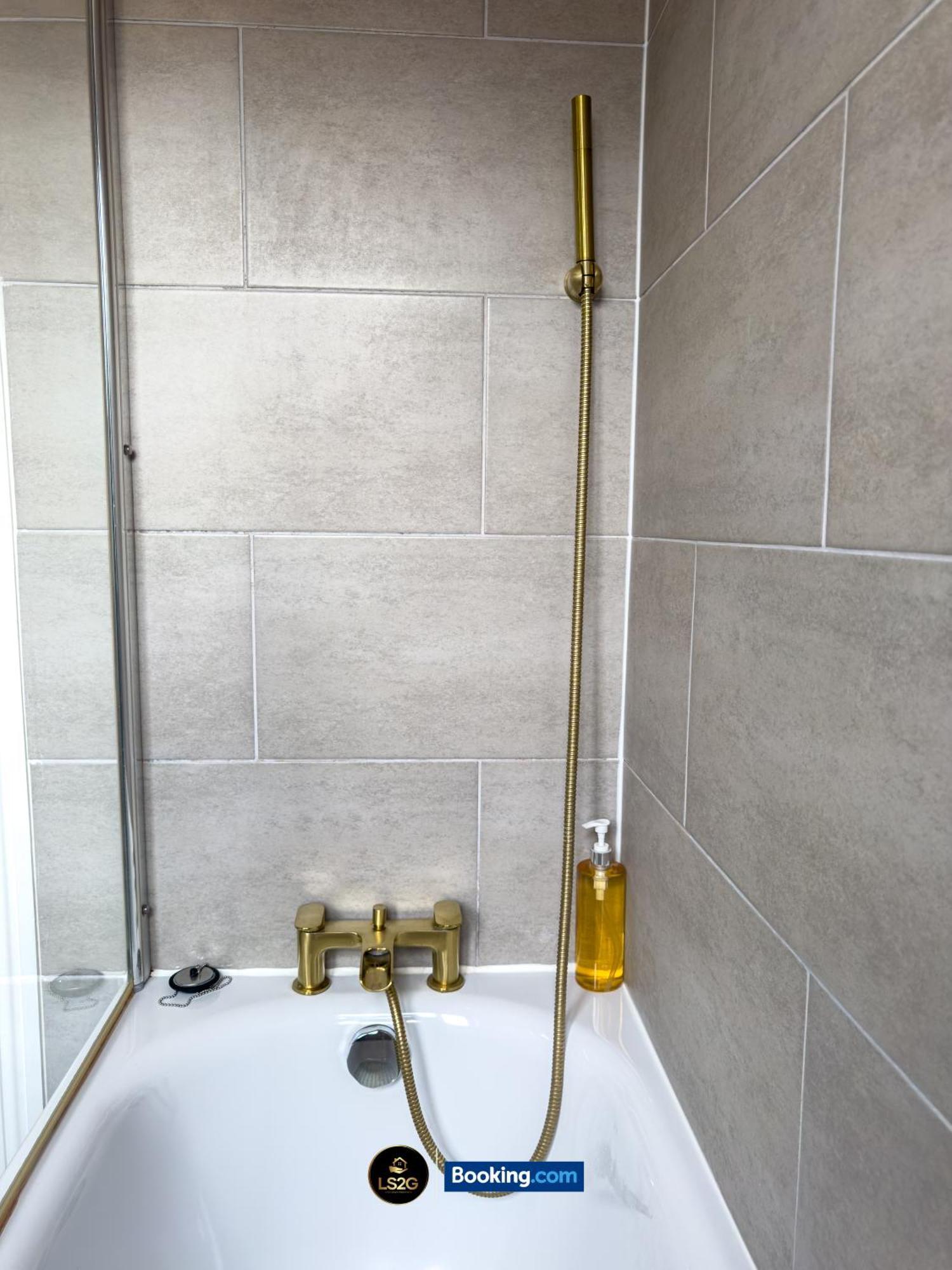 Stunning House By Ls2G Short Lets & Serviced Accommodation Greater London With Free Wifi Dış mekan fotoğraf
