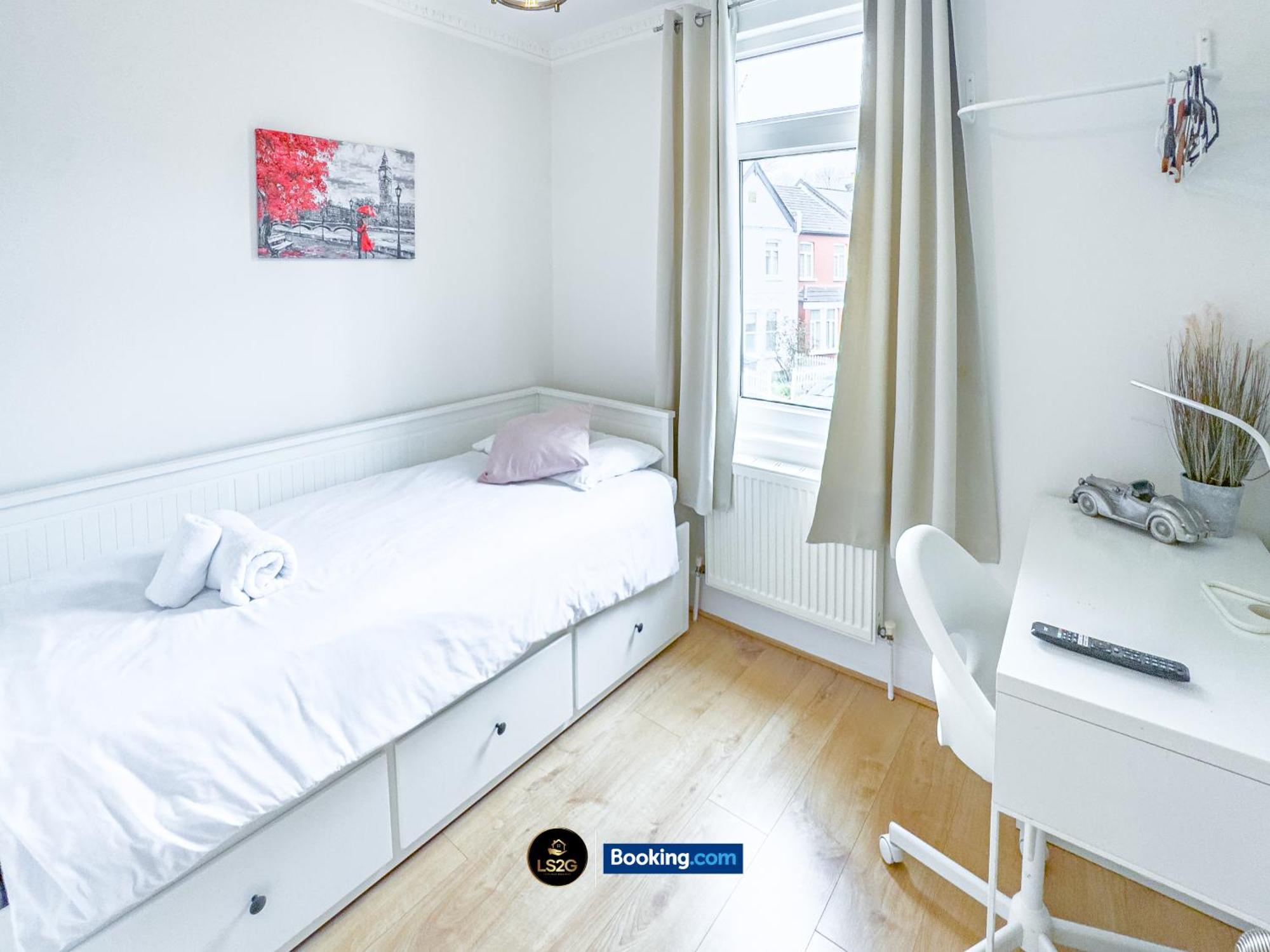 Stunning House By Ls2G Short Lets & Serviced Accommodation Greater London With Free Wifi Dış mekan fotoğraf
